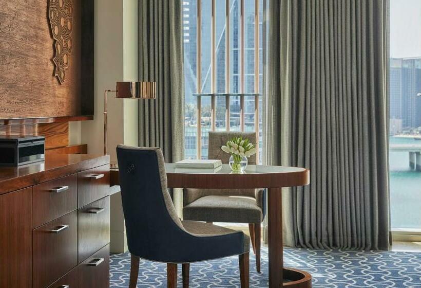 Номер Премиум, Four Seasons Hotel Abu Dhabi At Al Maryah Island