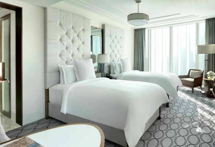 Номер Премиум, Four Seasons Hotel Abu Dhabi At Al Maryah Island