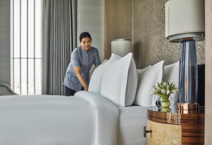 Люкс Executive Кровать Кинг, Four Seasons Hotel Abu Dhabi At Al Maryah Island