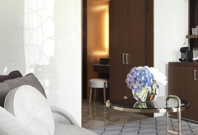 Номер Deluxe, Four Seasons Hotel Abu Dhabi At Al Maryah Island