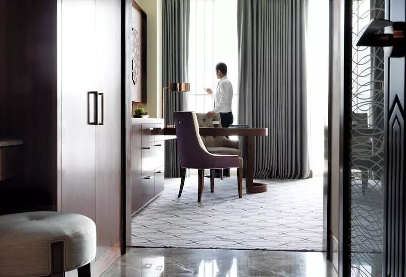 デラックスルーム, Four Seasons Hotel Abu Dhabi At Al Maryah Island