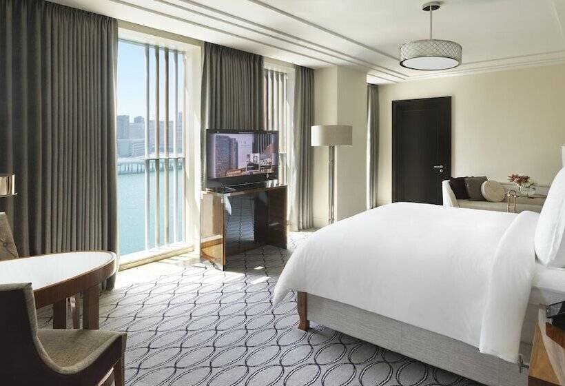 Номер Премиум, Four Seasons Hotel Abu Dhabi At Al Maryah Island