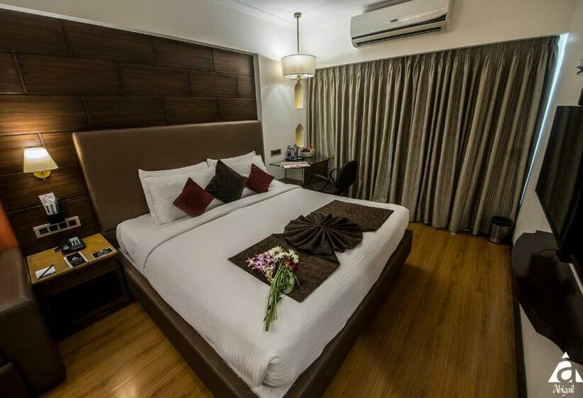 غرفة سوبيريور, Abigail Goradia S