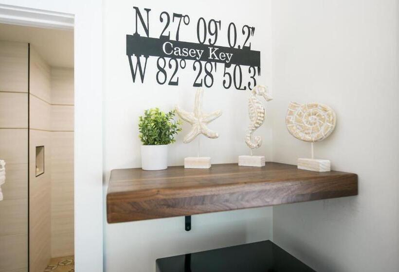 Suite, Casey Key Resorts  Beachfront