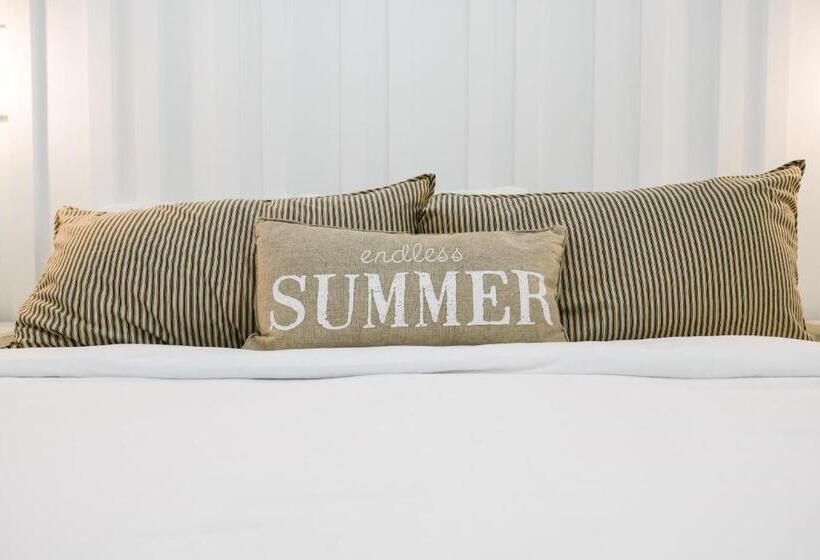 Studio Deluxe, Casey Key Resorts  Beachfront