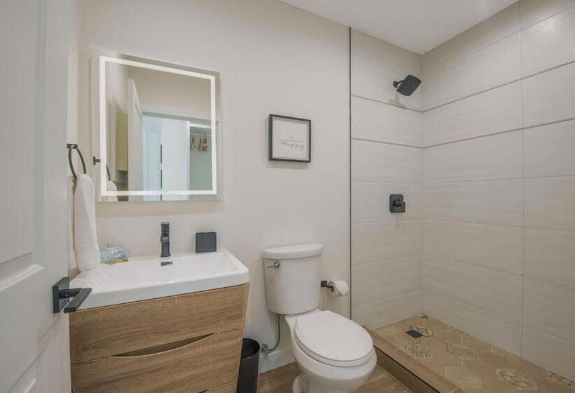 Studio Deluxe, Casey Key Resorts  Beachfront