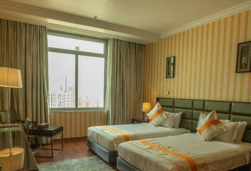 اتاق استاندارد با چشم‌انداز شهر, City Tower