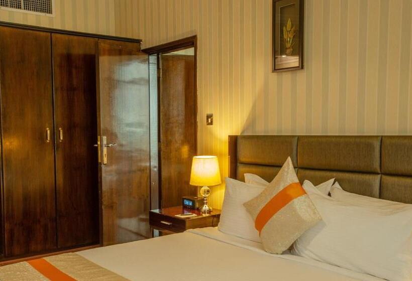 استودیو اجرایی, City Tower