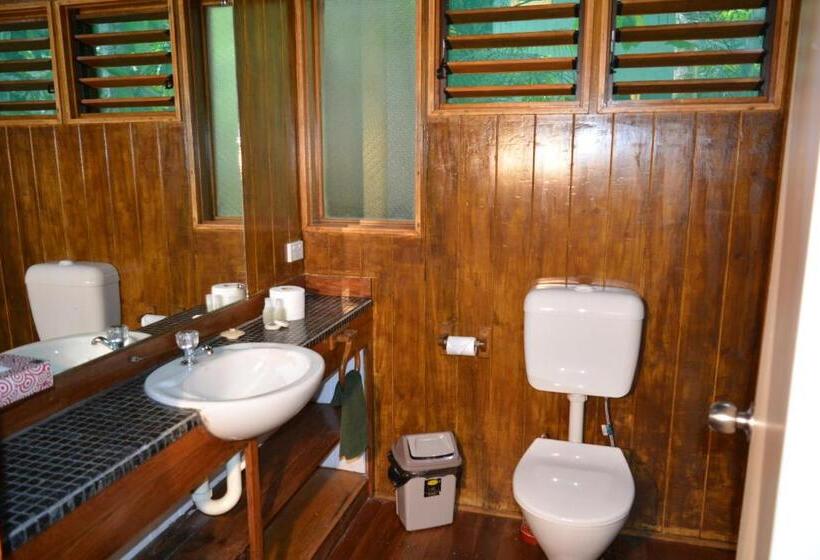 اتاق استاندارد با چشم‌انداز باغ, Rainforest Eco Lodge