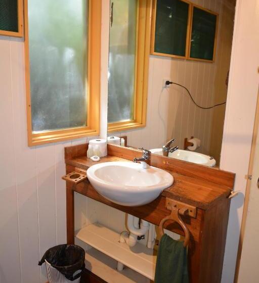 2 Bedroom Apartment with Views, Rainforest Eco Lodge