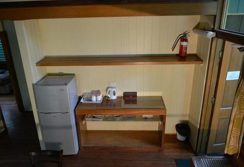 2 Bedroom Apartment with Views, Rainforest Eco Lodge