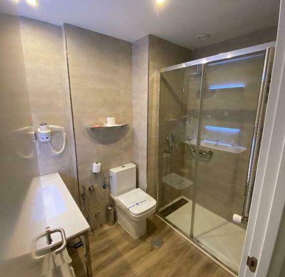 Номер Стандарт, Escuela Madrid