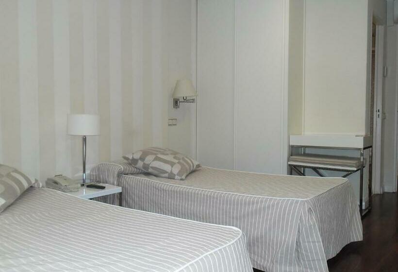 Номер Стандарт, Escuela Madrid