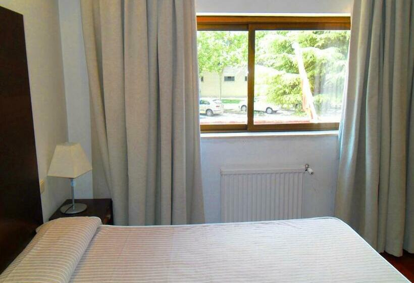 Номер Стандарт, Escuela Madrid