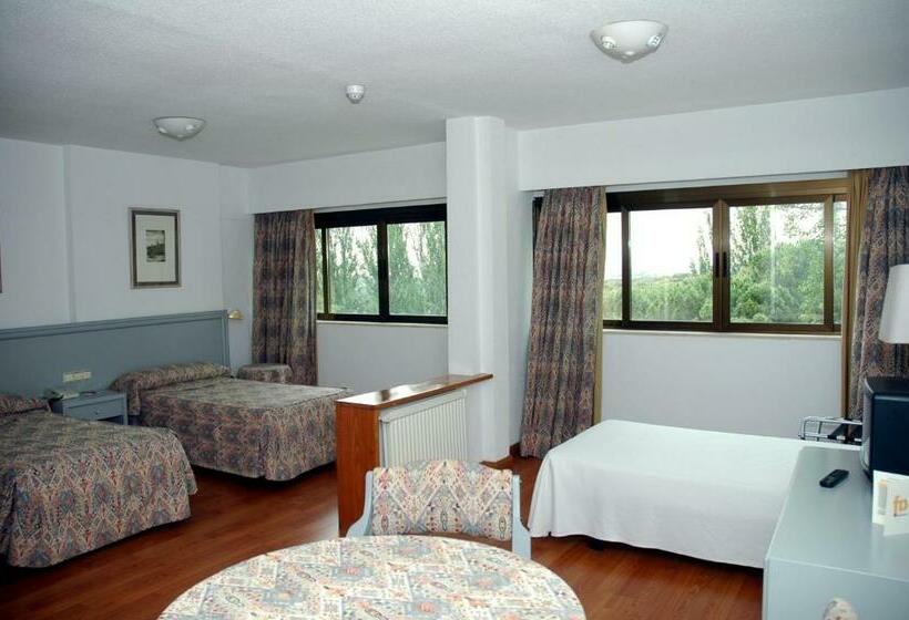 Люкс, Escuela Madrid