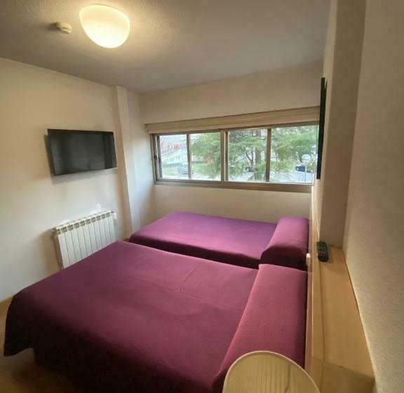 Номер Стандарт Индивидуальный, Escuela Madrid