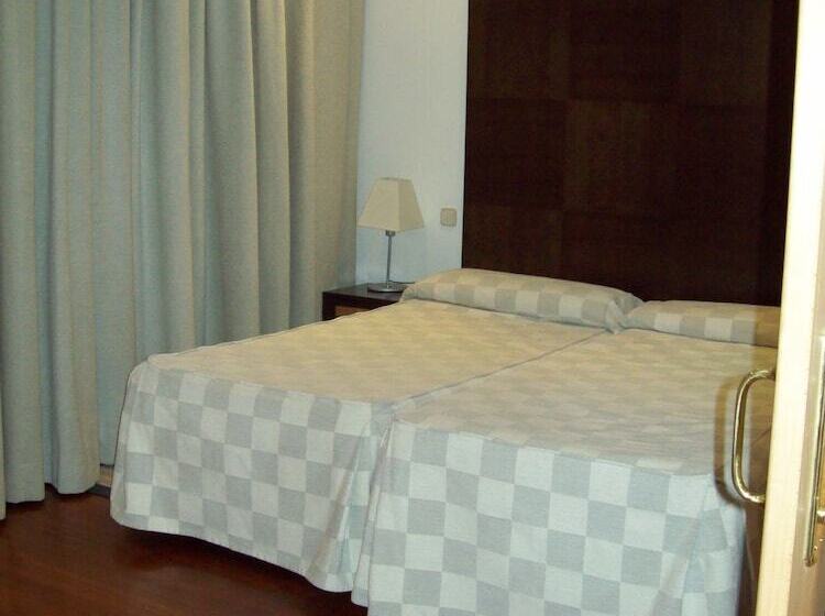 Номер Стандарт, Escuela Madrid