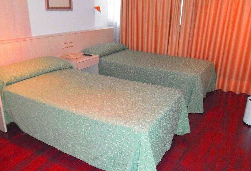 Номер Стандарт, Escuela Madrid