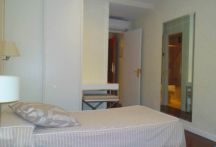 Номер Стандарт Индивидуальный, Escuela Madrid