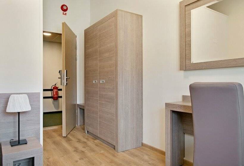 غرفة قياسية فردية, Kringelstaden