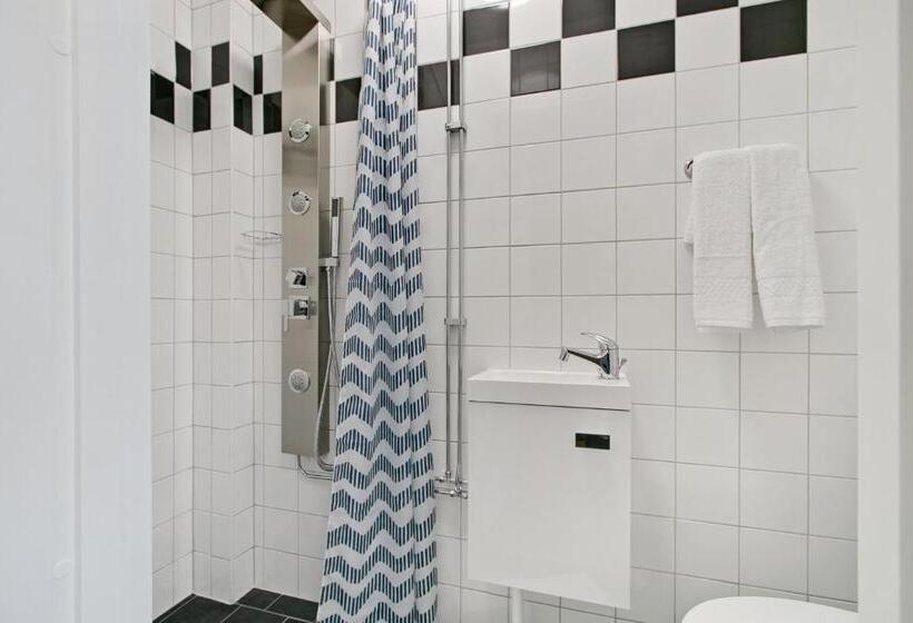 غرفة قياسية رباعية, Kringelstaden