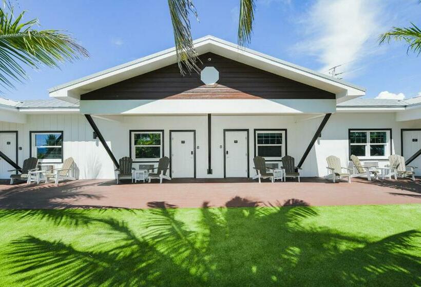 Suite, Casey Key Resorts  Beachfront