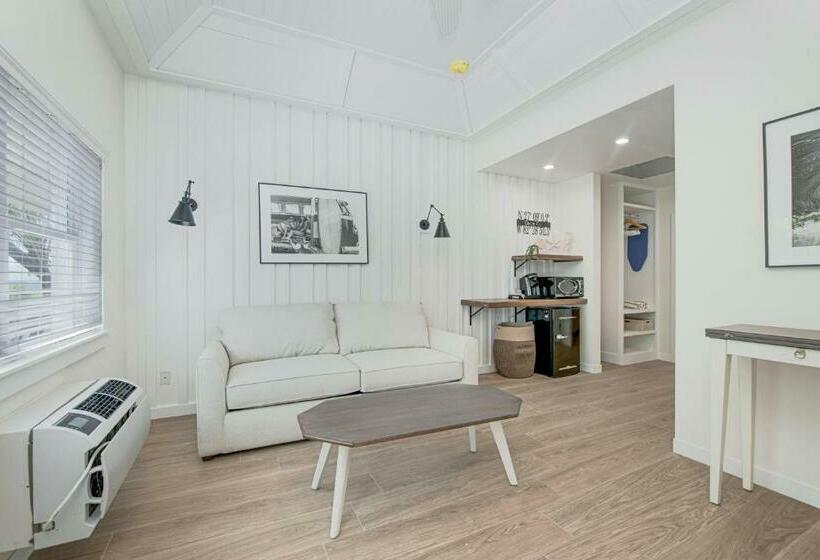 Suite, Casey Key Resorts  Beachfront