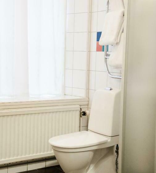 标准单人间, Vanilla