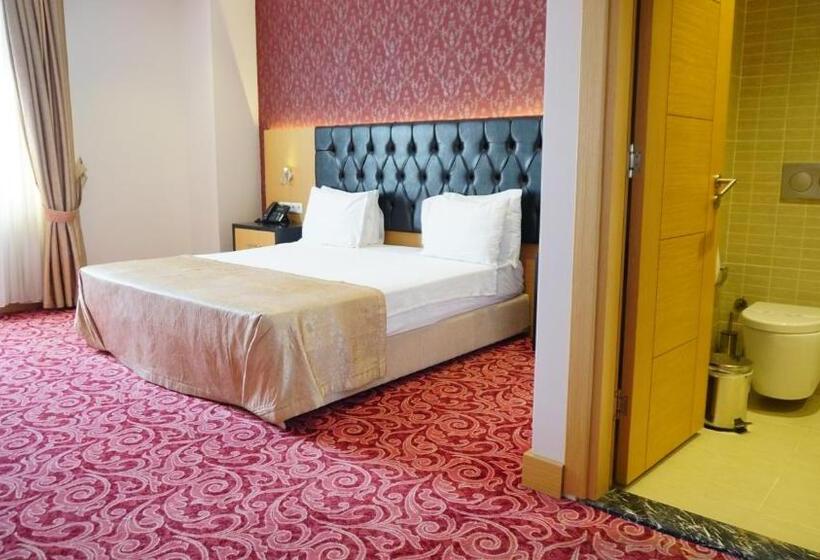 スタンダード4人部屋, Vois