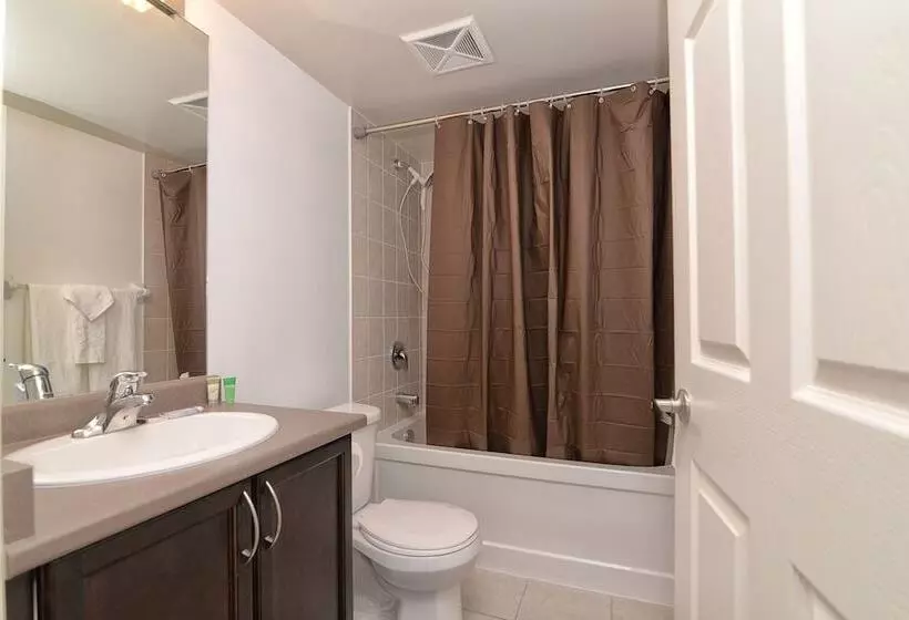 1 Bedroom Penthouse Apartment, Napa Furnished Suites & Apartments