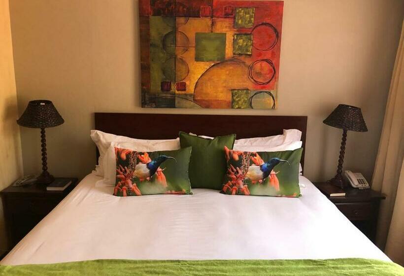 דירת חדר, 314 On Clark Guest House