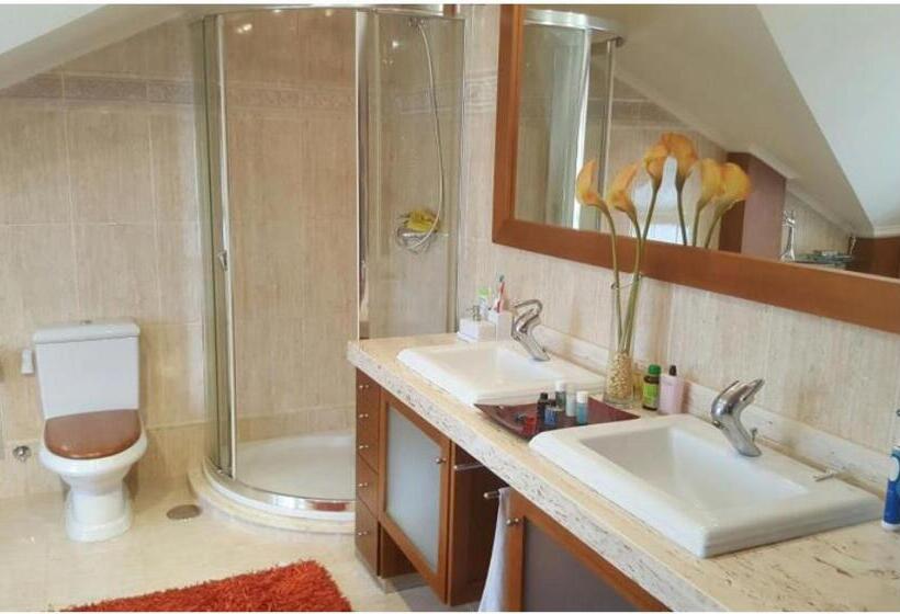 اتاق لوکس با تخت بزرگ, Alojamientos Marte Habitacion Con Baño