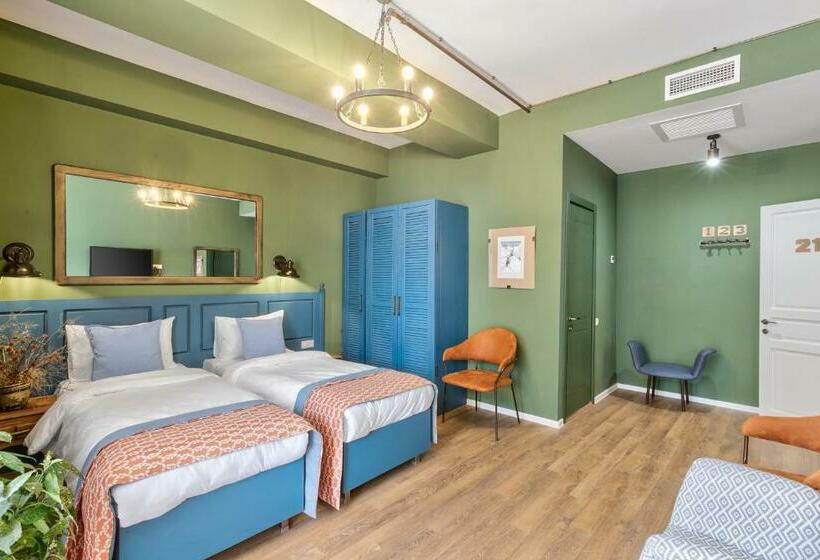 اتاق استاندارد, Raimond Palace