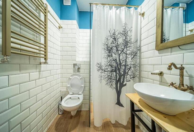 سوییت خانوادگی, Raimond Palace