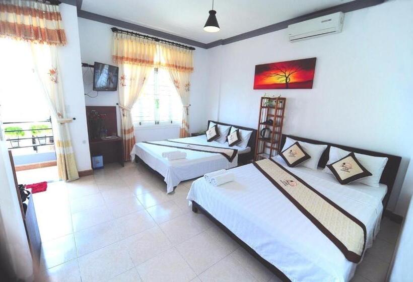 اتاق خانوادگی, Lisa Homestay