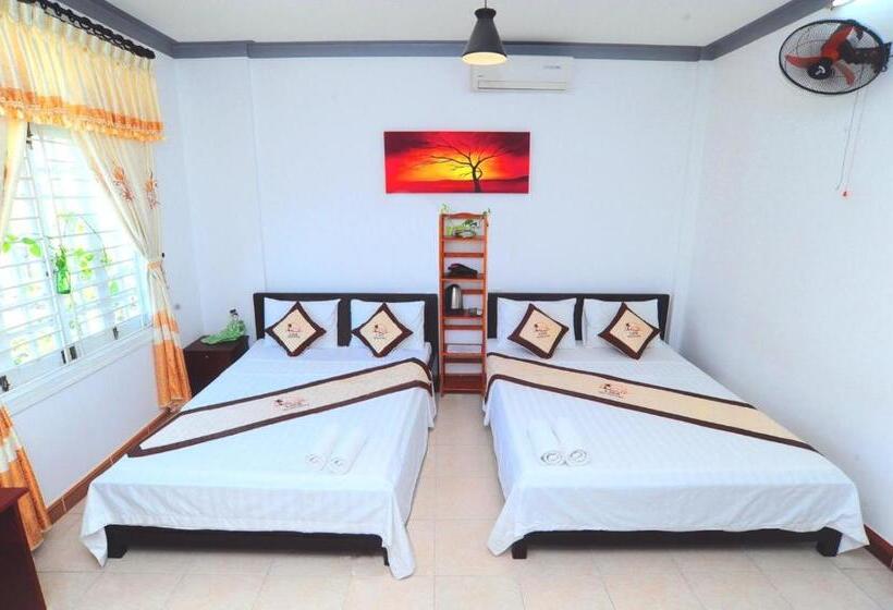 اتاق خانوادگی, Lisa Homestay