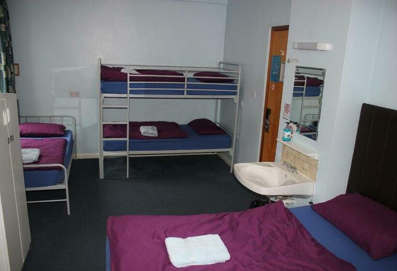 غرفة عائلية حمام مشترك, Pax Lodge