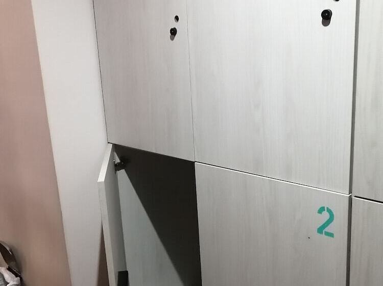 Кровать в Общей Комнате, Barcelona & You Hostel Sagrada Familia