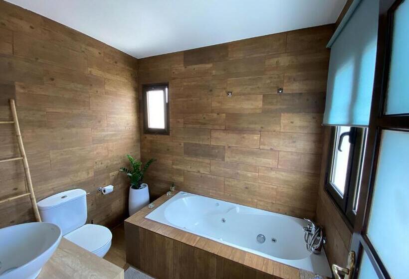 디럭스 자쿠지룸, Finca Marisa