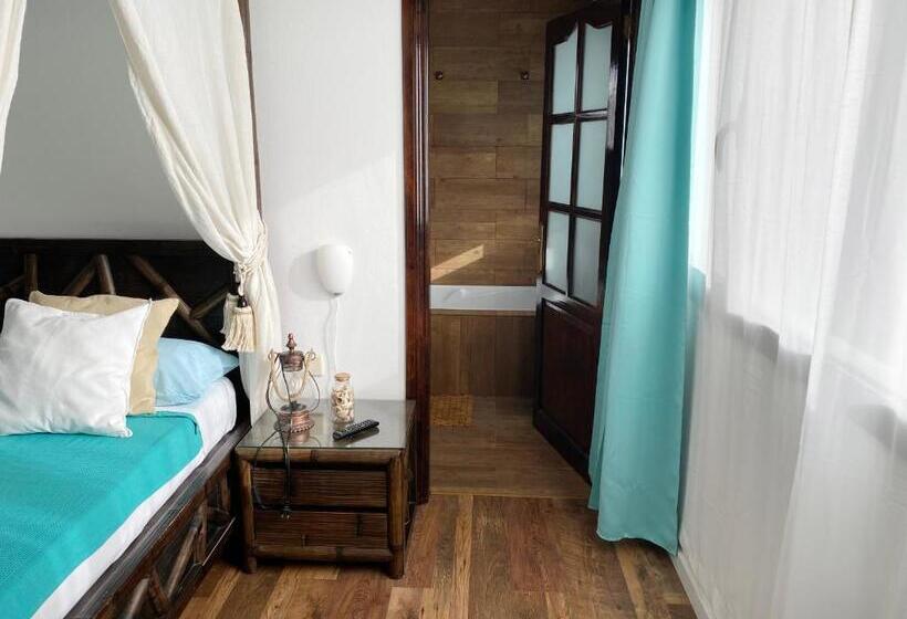 디럭스 자쿠지룸, Finca Marisa