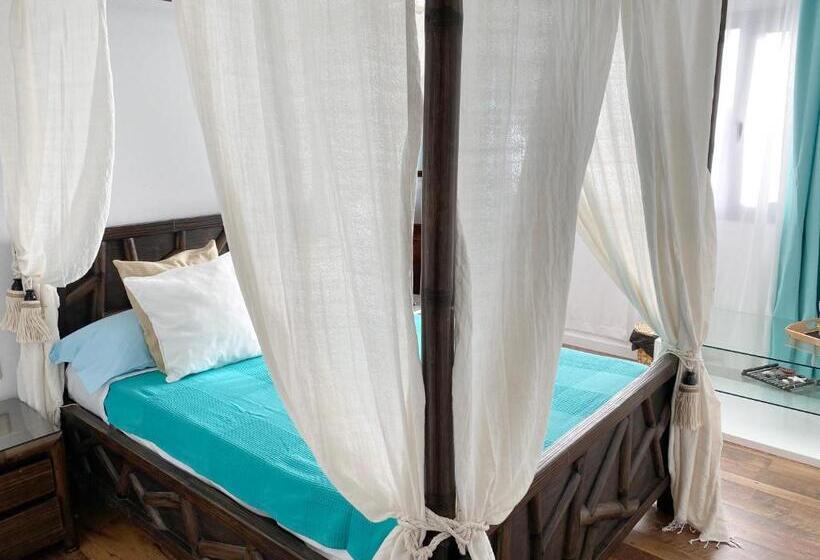 디럭스 자쿠지룸, Finca Marisa