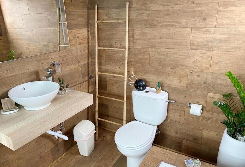 디럭스 자쿠지룸, Finca Marisa