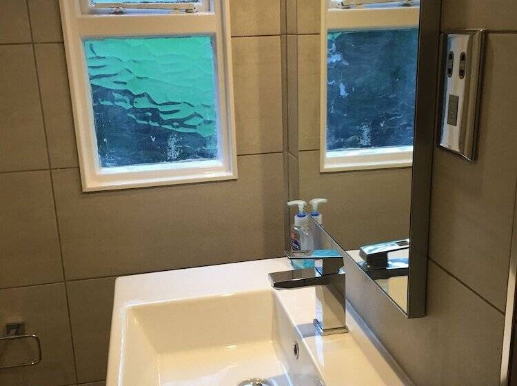 Family Suite, Albany