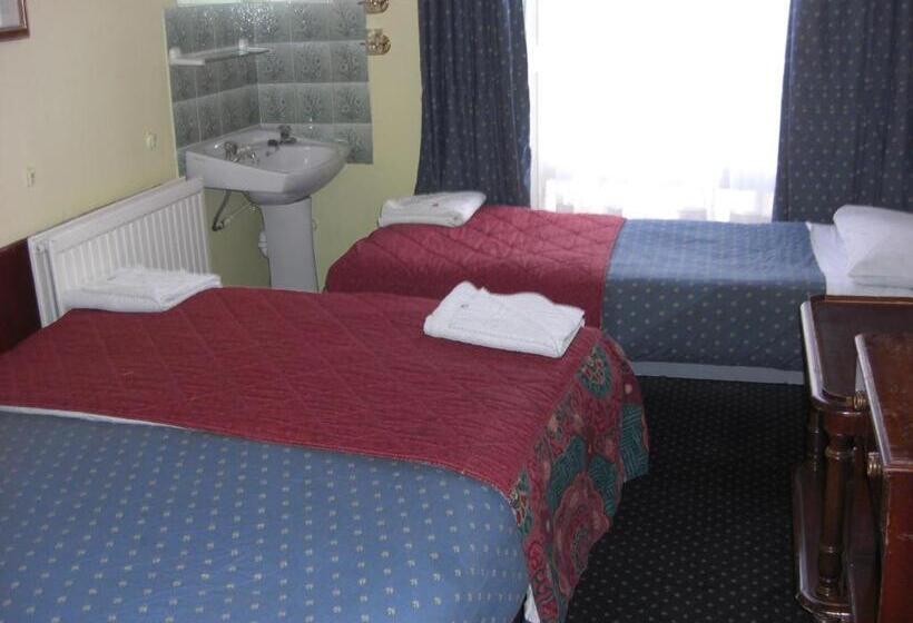 Номер Стандарт Трехместный, Albany