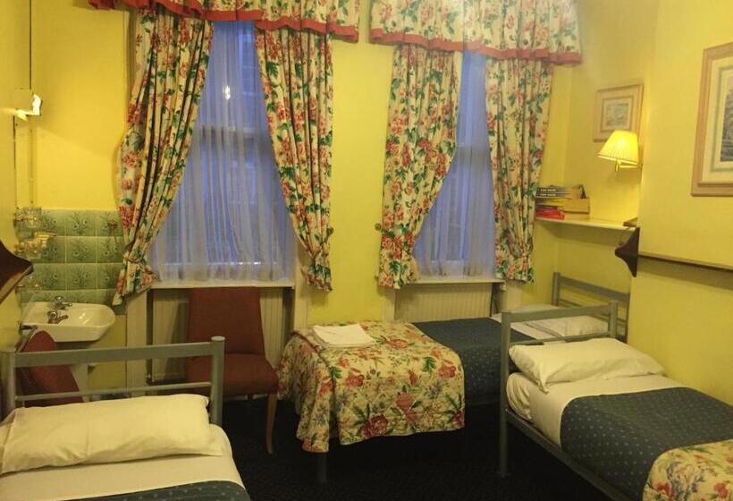 Номер Стандарт Трехместный, Albany