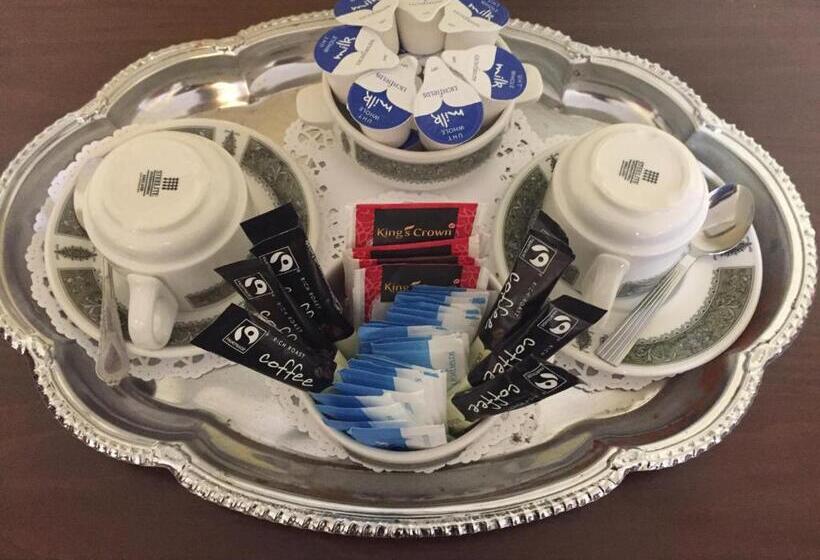 Номер Стандарт Трехместный, Albany