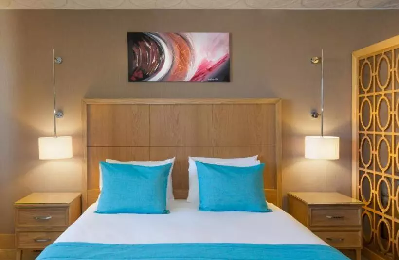 سوئیت با تخت بزرگ, Plus Hotel Setif