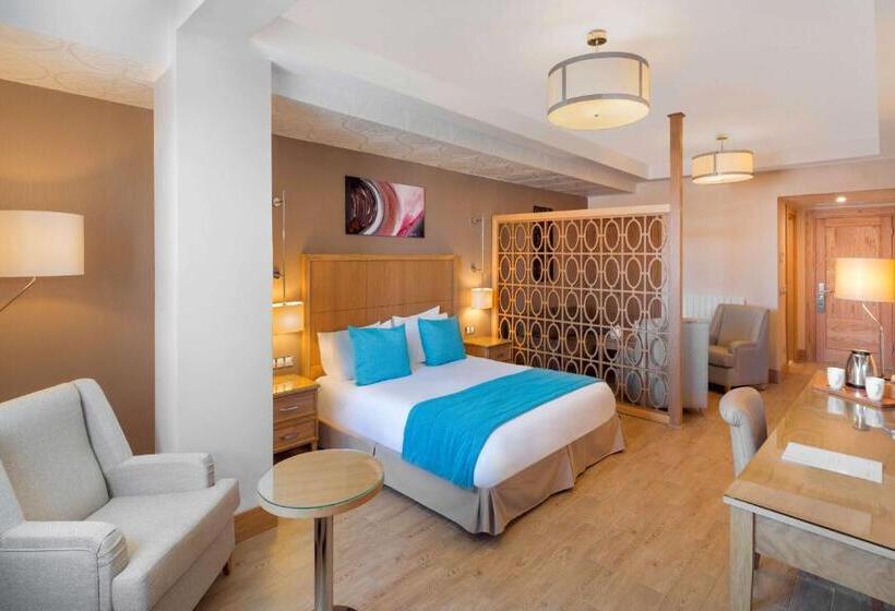 سوئیت جونیور با تخت بزرگ, Plus Hotel Setif