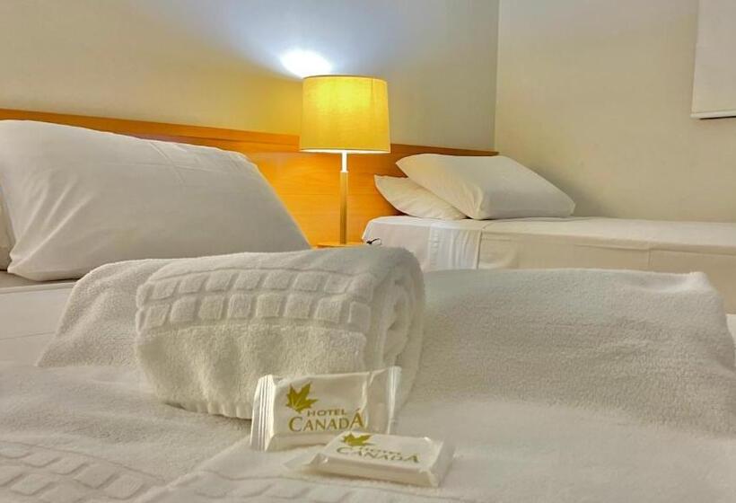 Pokój Standard Trzyosobowy, Canada