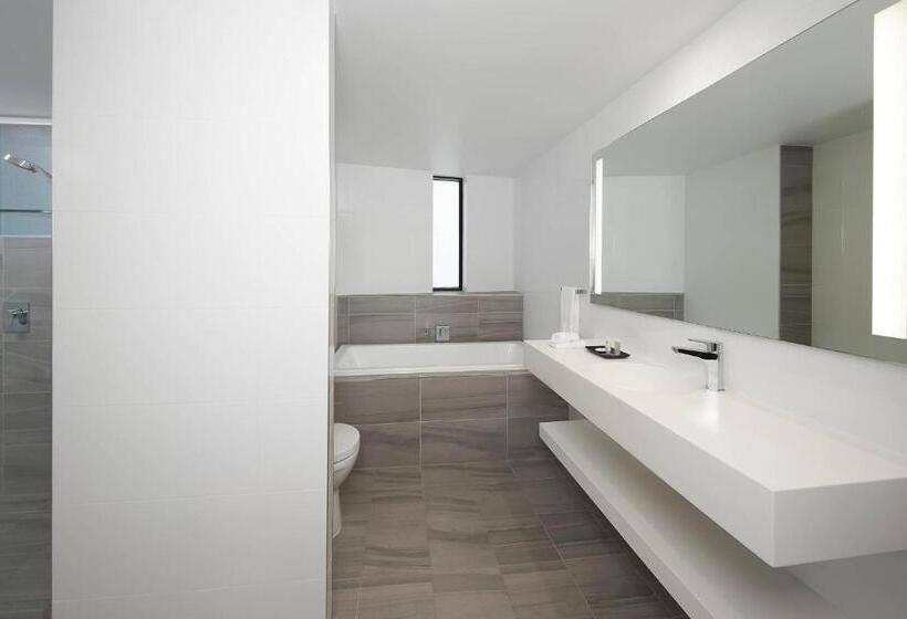 جناح بريميوم, Courtyard By Marriott Brisbane South Bank